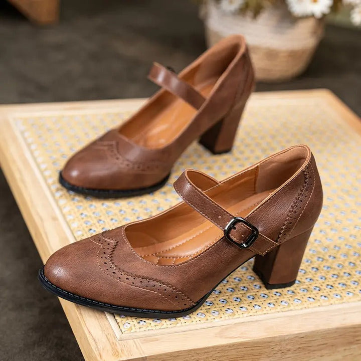 Dorka | High-Heeled Leather Shoes with Buckle